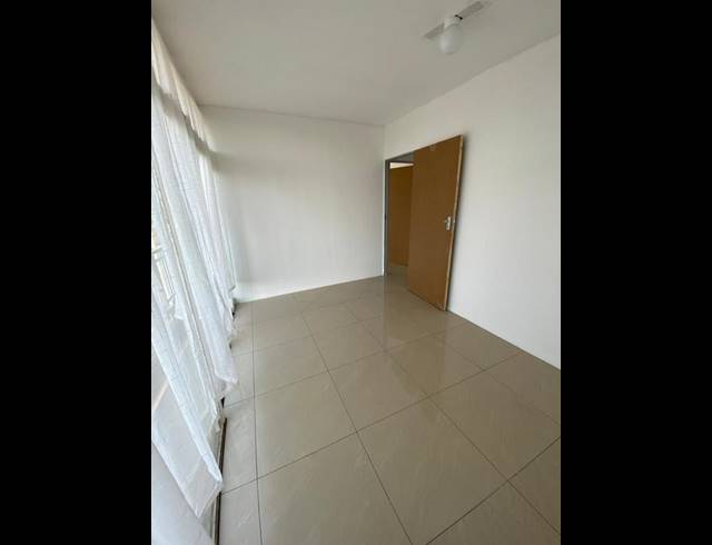 2 BEDROOM APARTMENT FOR SALE IN SUNNYSIDE